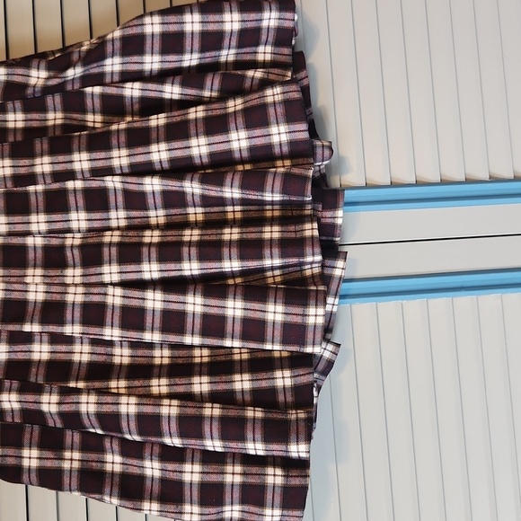 Final Sale Forever 21 Purple and White mini skirt - Picture 5 of 10